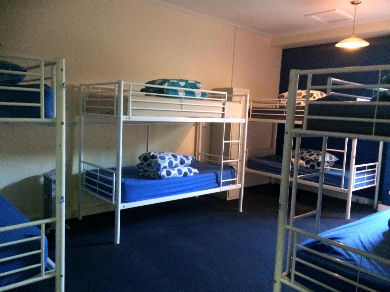 Хостел Port Adelaide Backpackers Экстерьер фото